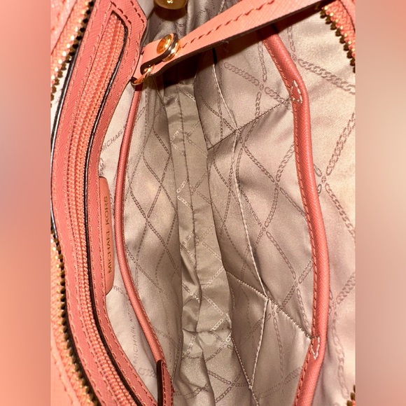 Jet Set Large Saffiano Leather Messenger Bag - Coral/Pink - Picture 9 of 10